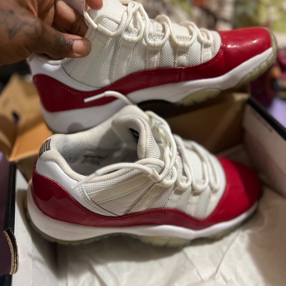 Air Jordan 11 Retro Low - Picture 4 of 7